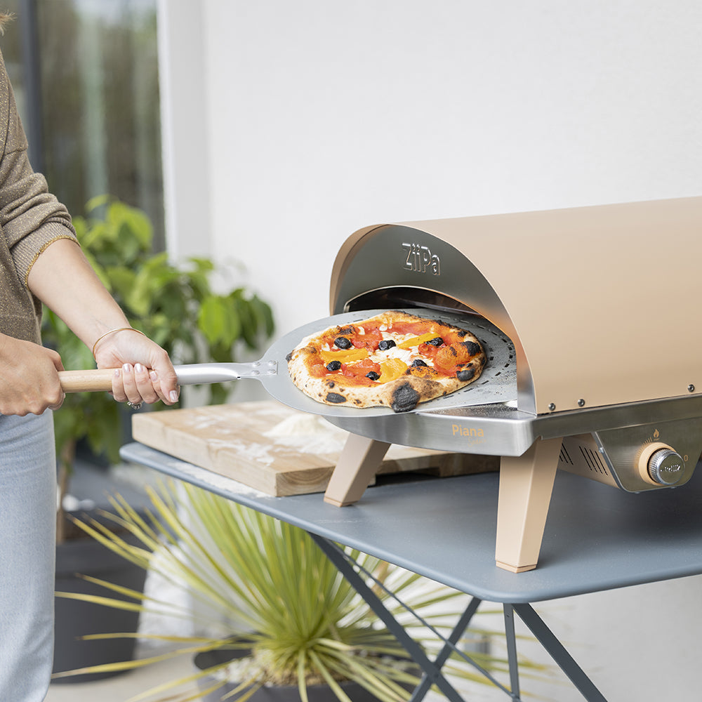 Lina • Pelle à pizza perforée • 38 cm