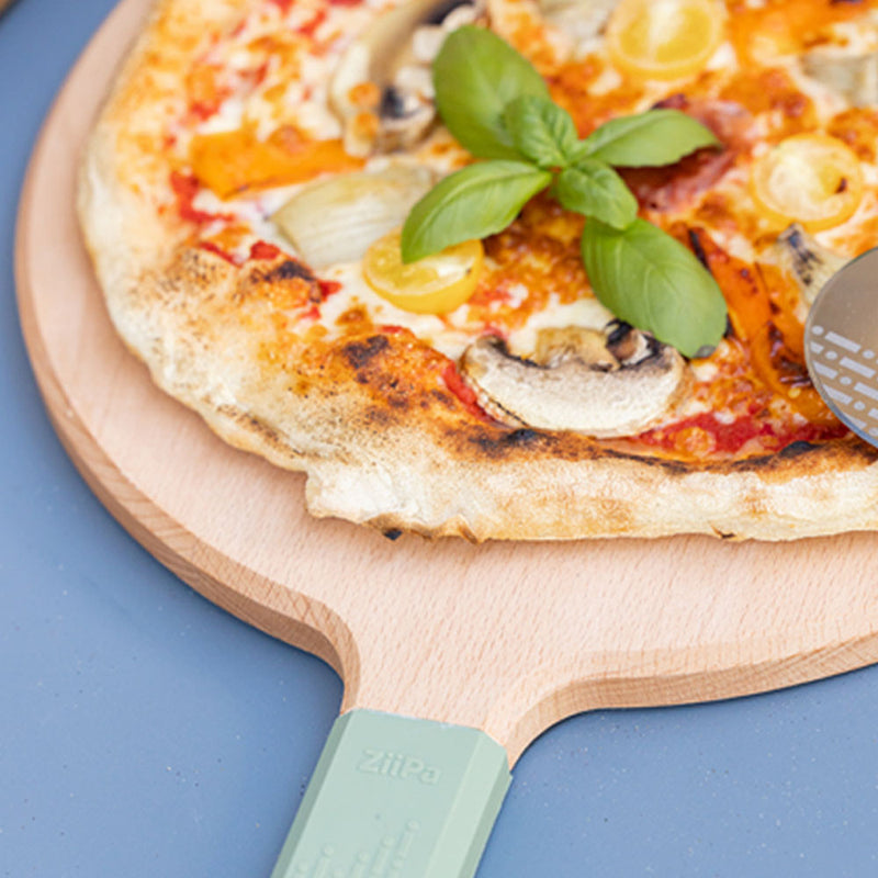Sora • Pizza board • Eucalyptus